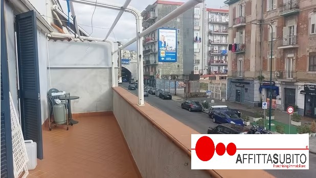 appartamento in vendita a Napoli in zona Fuorigrotta