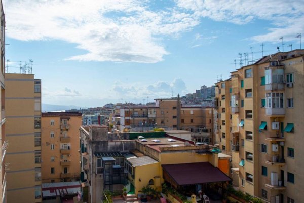 appartamento in vendita a Napoli in zona Arenella