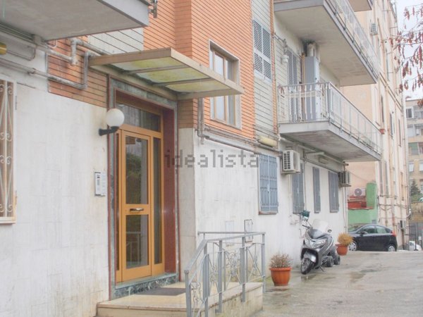 appartamento in vendita a Napoli in zona Capodichino
