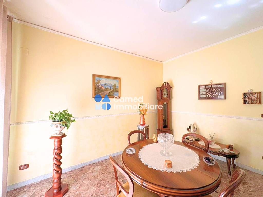 appartamento in vendita a Napoli in zona Pianura