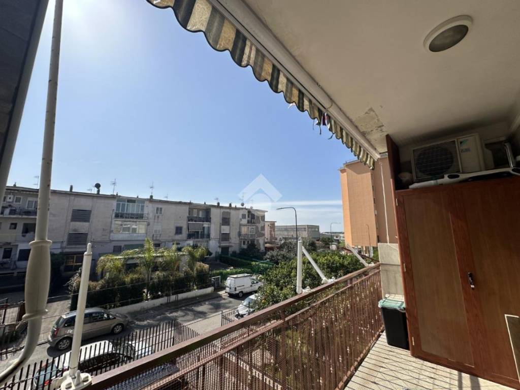 appartamento in vendita a Napoli in zona Barra
