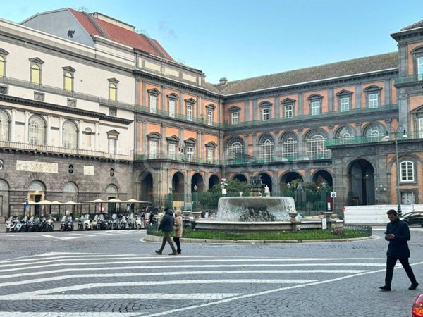 appartamento in vendita a Napoli in zona San Ferdinando
