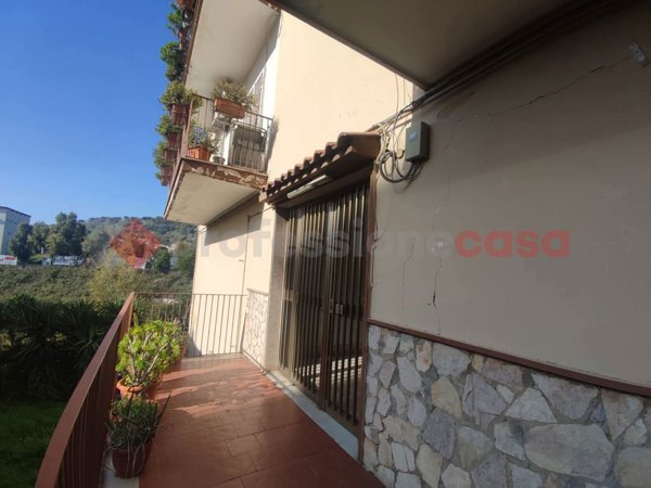 appartamento in vendita a Napoli in zona Fuorigrotta