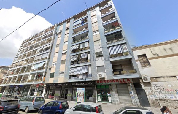 appartamento in vendita a Napoli in zona San Carlo all'Arena