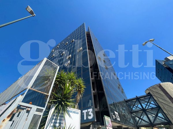 ufficio in vendita a Napoli in zona Poggioreale