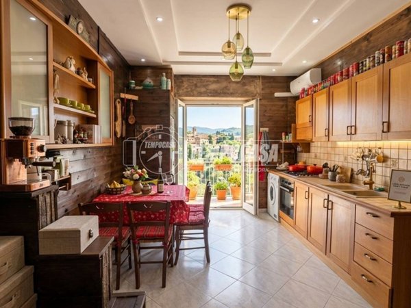 appartamento in vendita a Napoli in zona Fuorigrotta