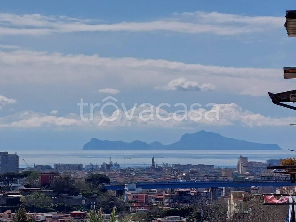 appartamento in vendita a Napoli in zona Capodichino