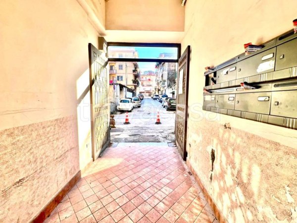 appartamento in vendita a Napoli in zona Bagnoli