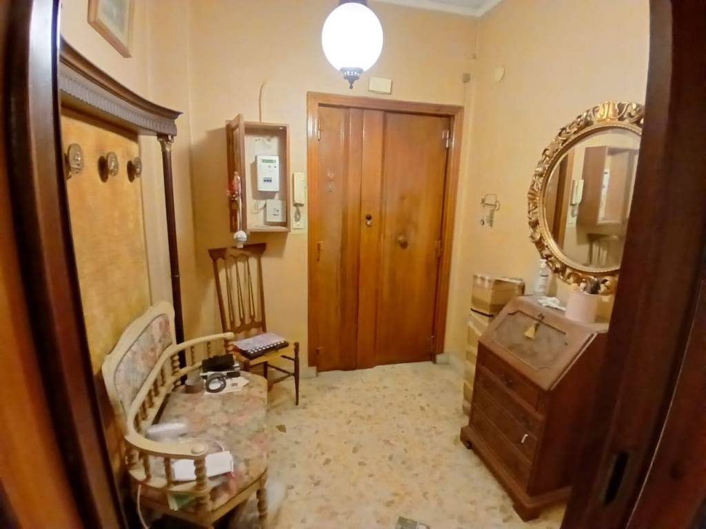 appartamento in vendita a Napoli in zona Capodimonte / Colli Aminei