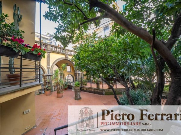 appartamento in vendita a Napoli