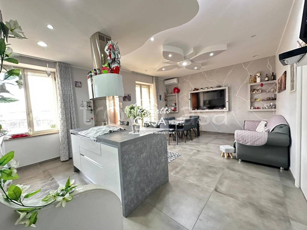 appartamento in vendita a Napoli in zona Ponticelli