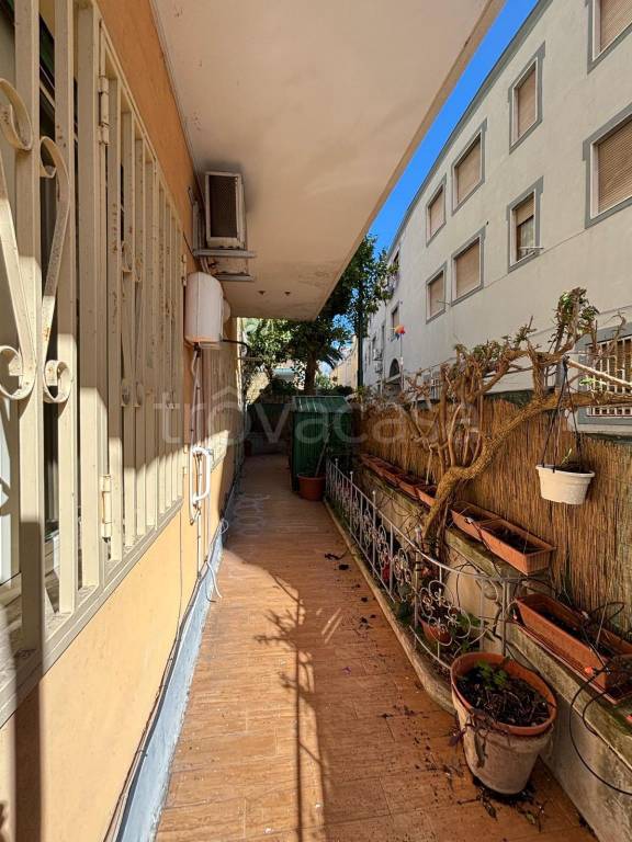 appartamento in vendita a Napoli in zona Posillipo