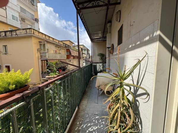 appartamento in vendita a Napoli in zona Pendino / San Giuseppe