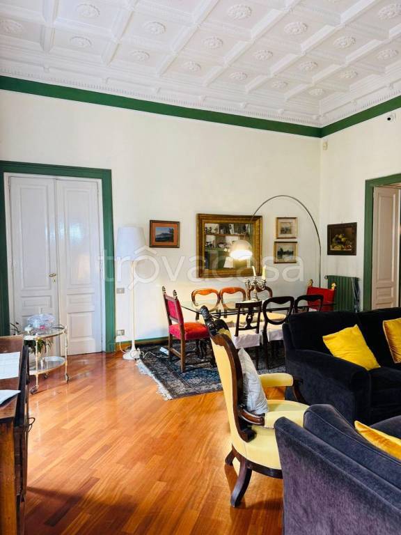 appartamento in vendita a Napoli in zona San Ferdinando