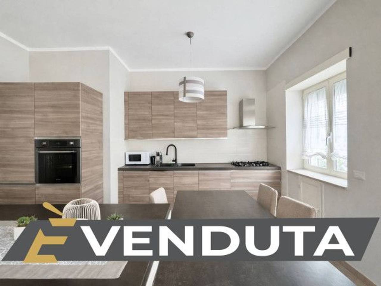 appartamento in vendita a Napoli in zona Vomero