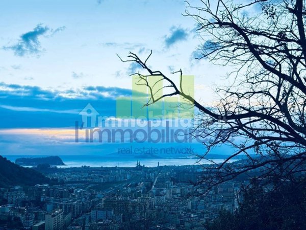 appartamento in vendita a Napoli in zona Posillipo