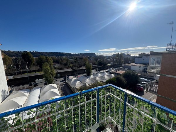 appartamento in vendita a Napoli in zona Bagnoli