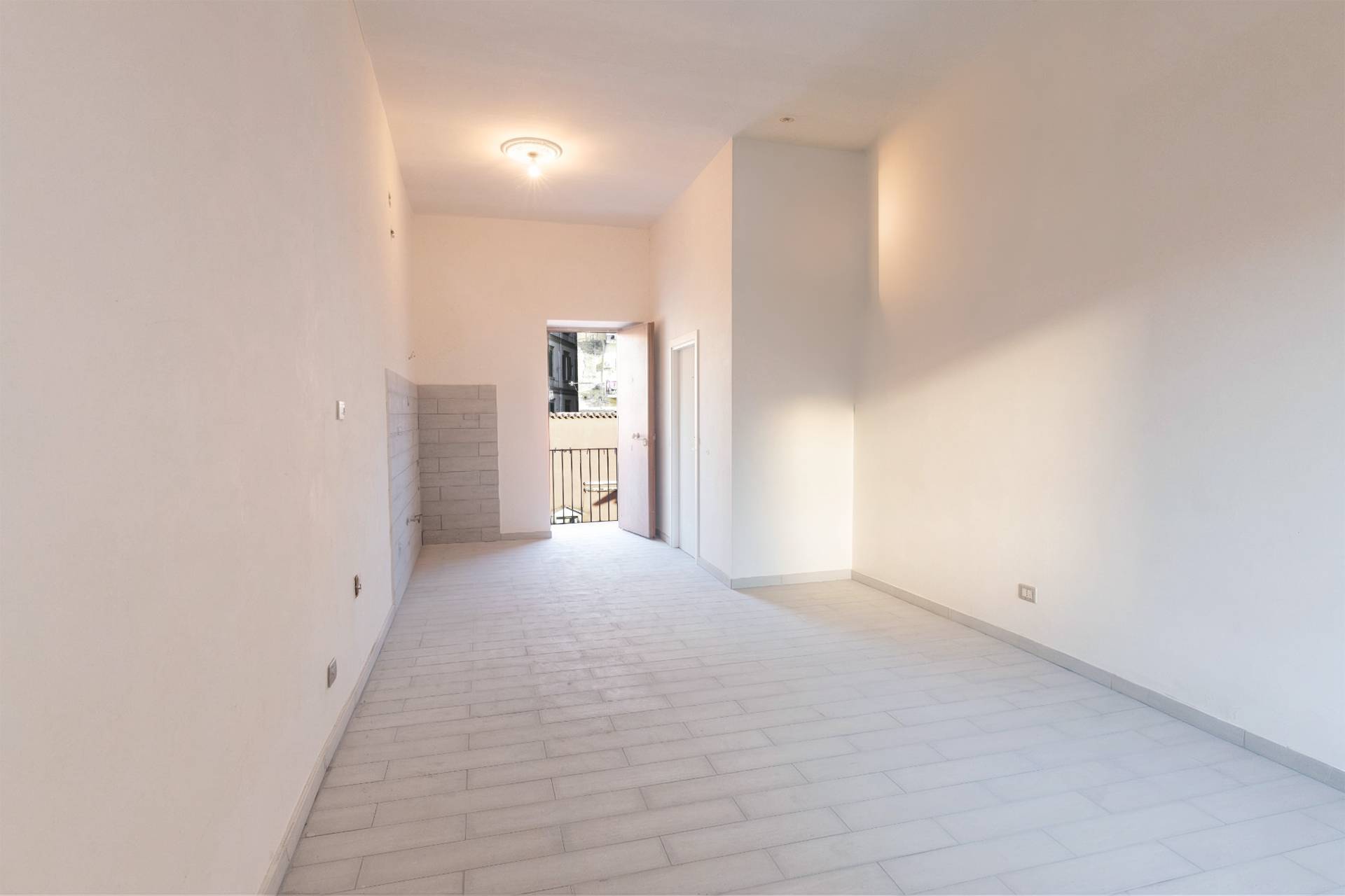 appartamento in vendita a Napoli in zona Capodichino