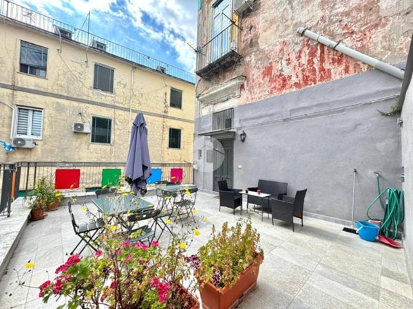 appartamento in vendita a Napoli in zona Stella