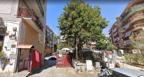appartamento in vendita a Napoli in zona Capodimonte / Colli Aminei