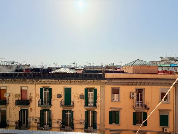 appartamento in vendita a Napoli in zona Vicaria
