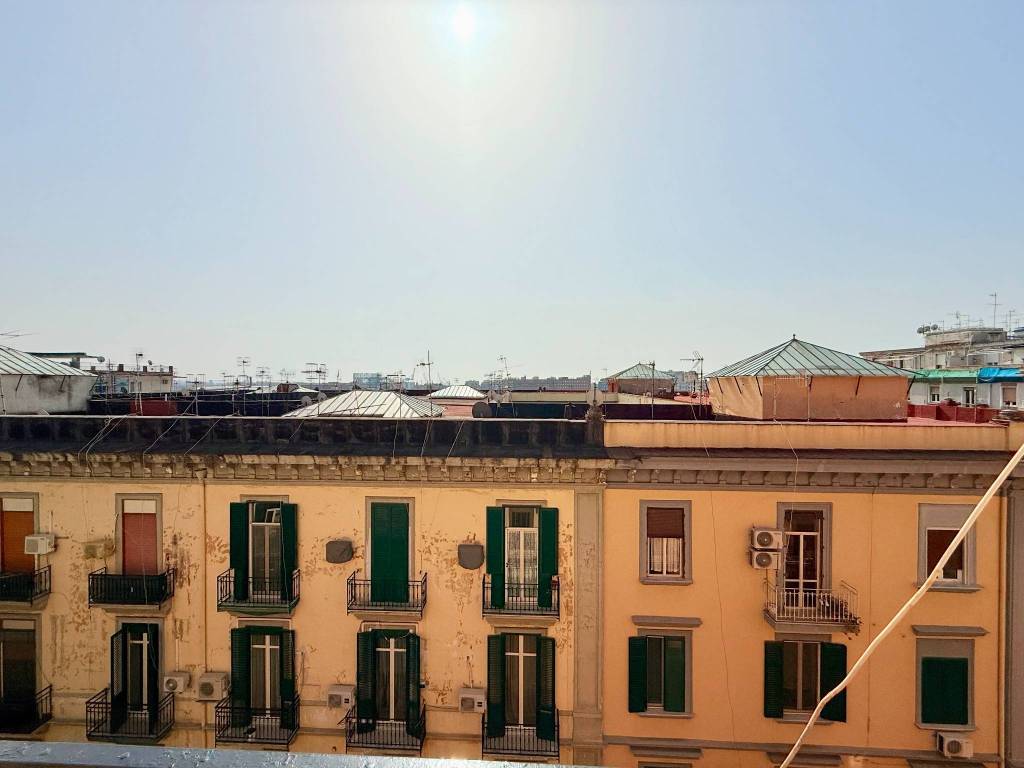 appartamento in vendita a Napoli in zona Vicaria