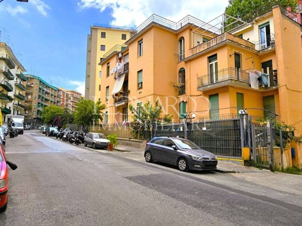 appartamento in vendita a Napoli