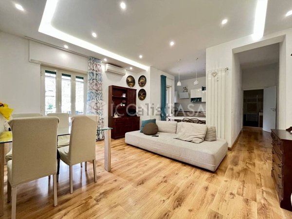 appartamento in vendita a Napoli in zona Arenella