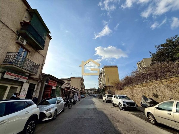appartamento in vendita a Napoli in zona Miano
