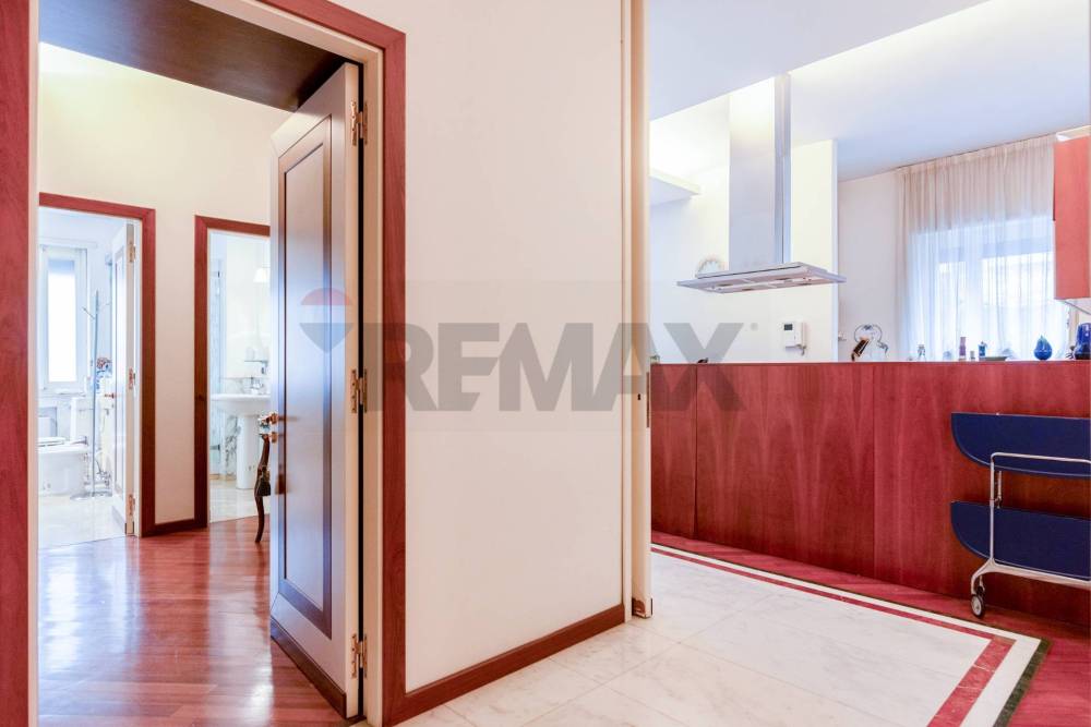 appartamento in vendita a Napoli in zona Vomero