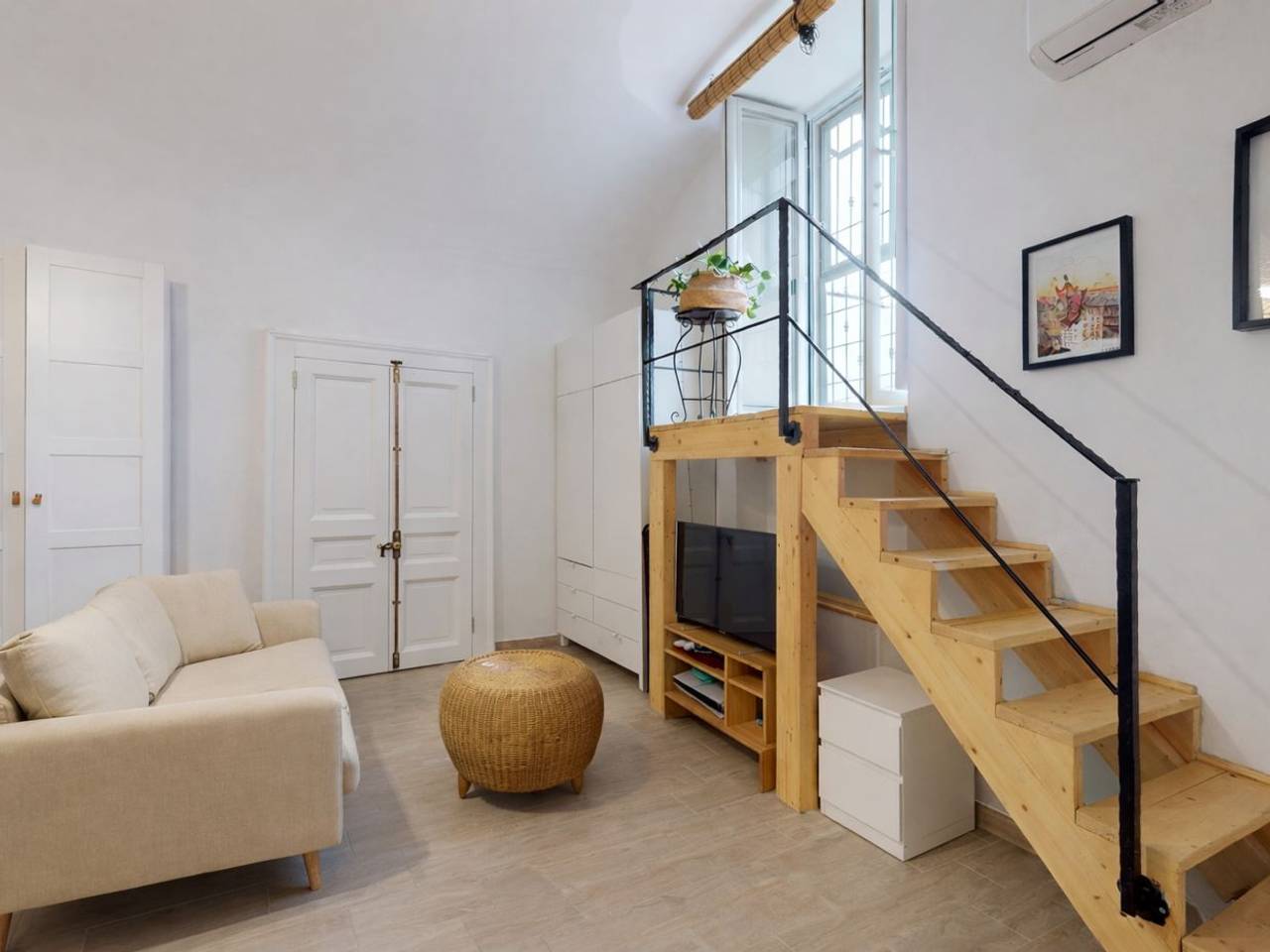 appartamento in vendita a Napoli in zona Stella