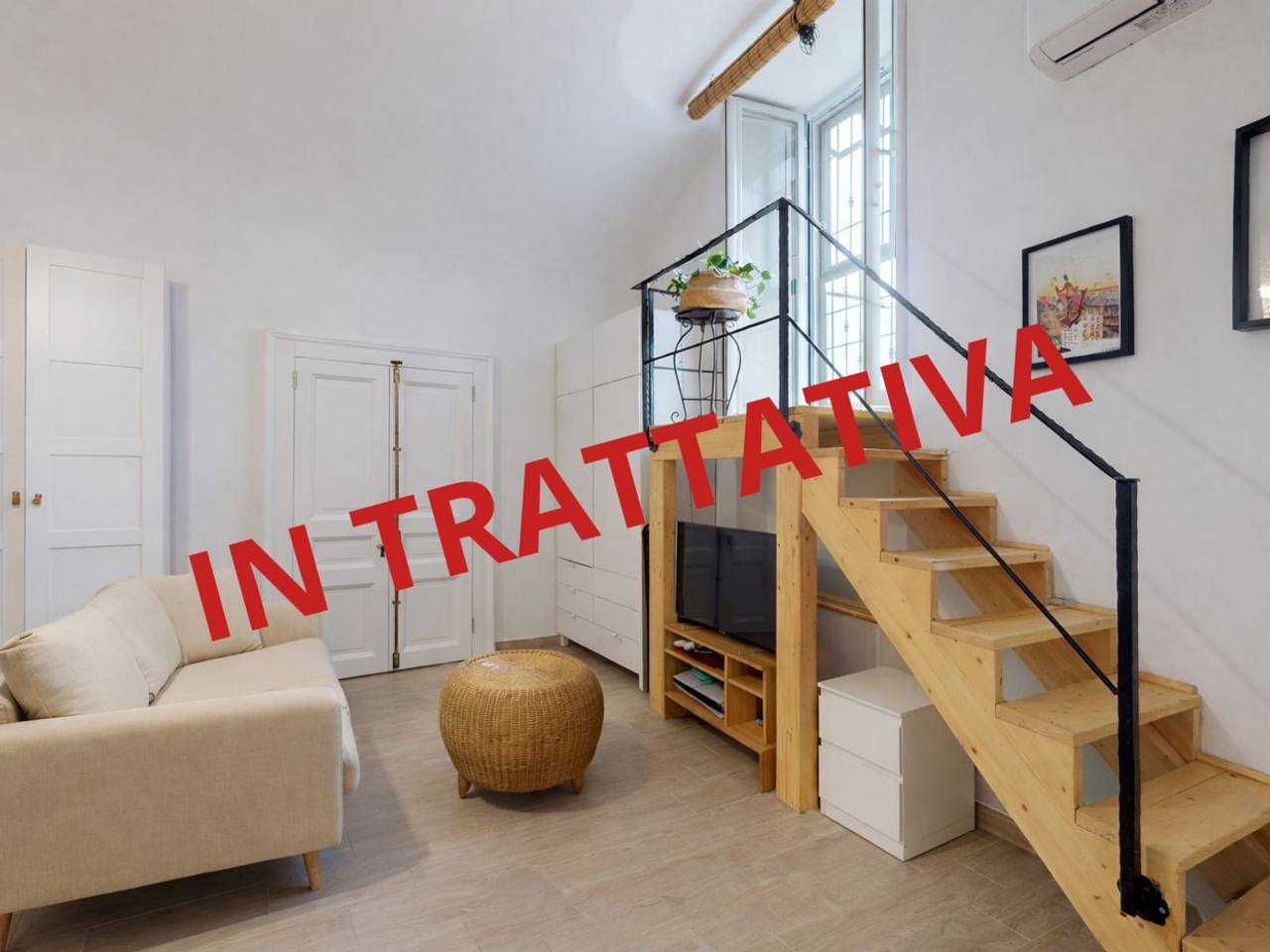 appartamento in vendita a Napoli in zona Stella