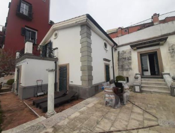 casa indipendente in vendita a Napoli
