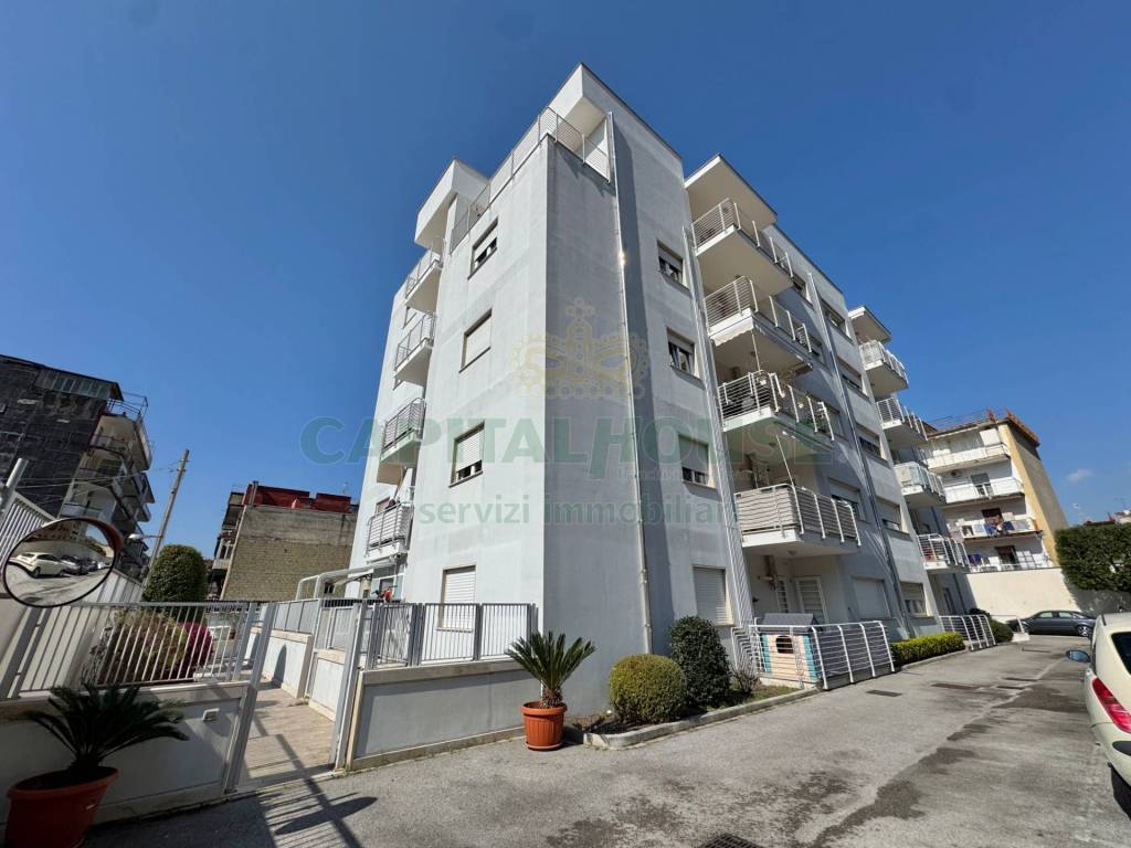 appartamento in vendita a Napoli in zona Pianura