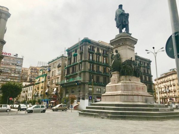 appartamento in vendita a Napoli in zona Pendino / San Giuseppe