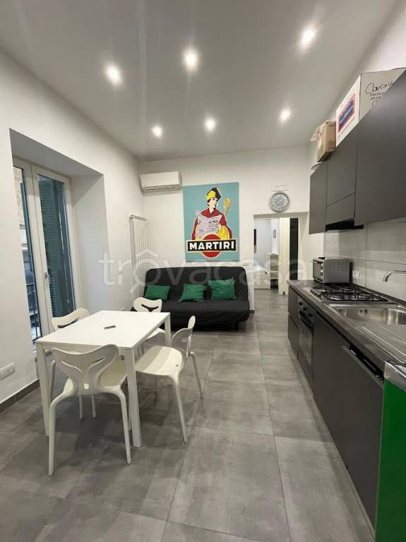 appartamento in vendita a Napoli in zona Pendino / San Giuseppe