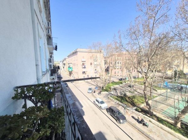 appartamento in vendita a Napoli in zona Zona Industriale-Ferrovia