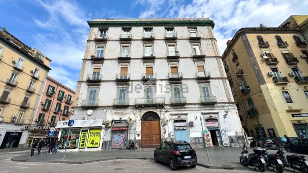appartamento in vendita a Napoli in zona San Lorenzo