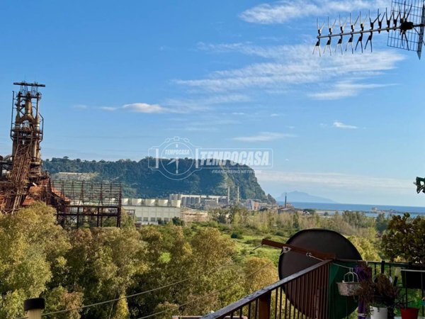 appartamento in vendita a Napoli in zona Bagnoli