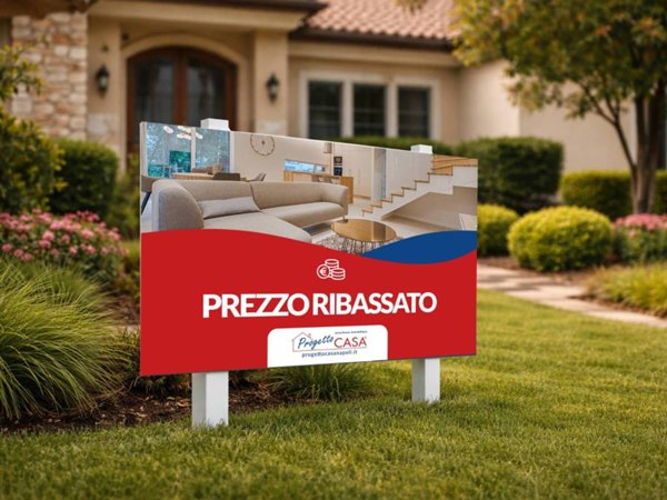 appartamento in vendita a Napoli in zona Barra