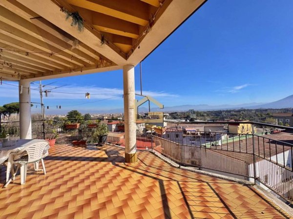 appartamento in vendita a Napoli in zona Piscinola