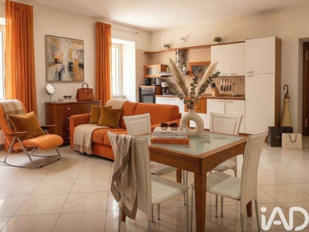 appartamento in vendita a Napoli in zona Stella