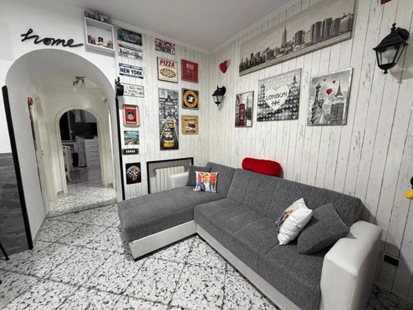 appartamento in vendita a Napoli in zona Pendino / San Giuseppe