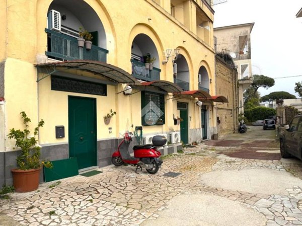 appartamento in vendita a Napoli in zona Posillipo