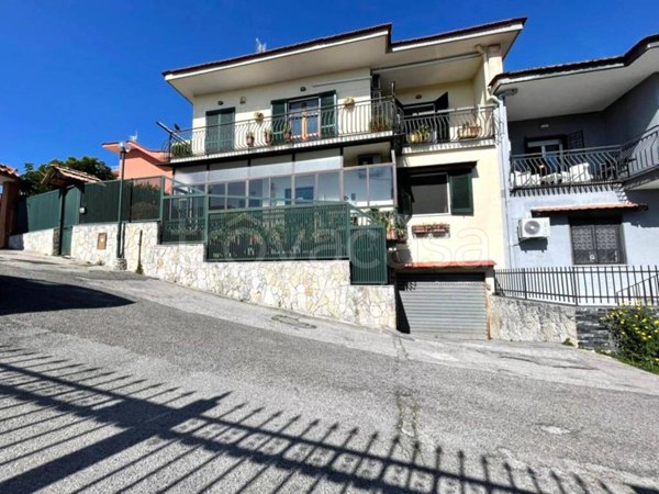 appartamento in vendita a Napoli in zona Pianura