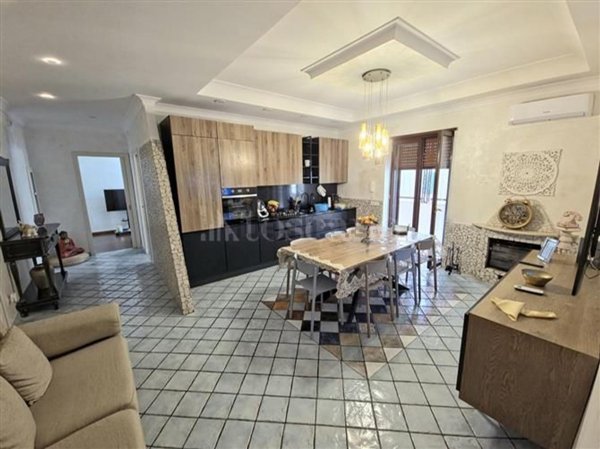 appartamento in vendita a Napoli in zona Fuorigrotta