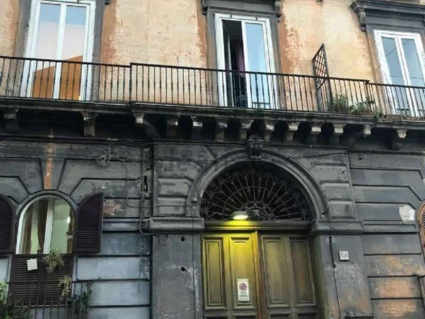 appartamento in vendita a Napoli