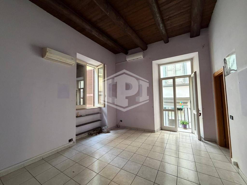 appartamento in vendita a Napoli in zona Mercato