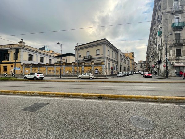 appartamento in vendita a Napoli in zona Vicaria