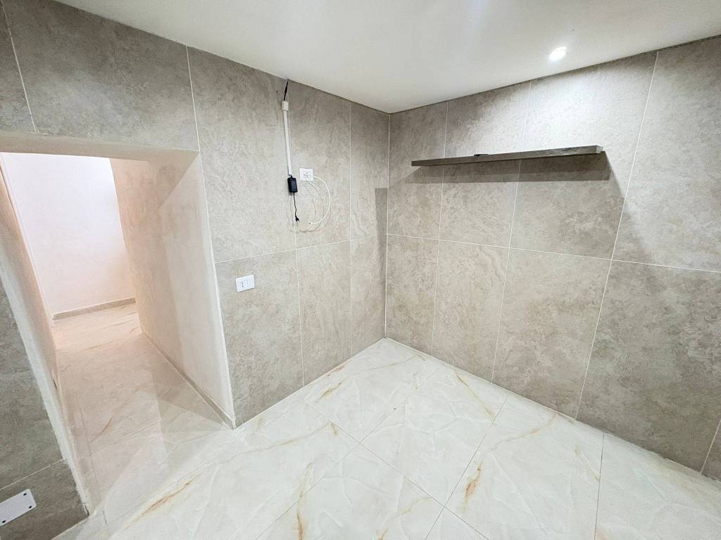 appartamento in vendita a Napoli in zona Chiaia